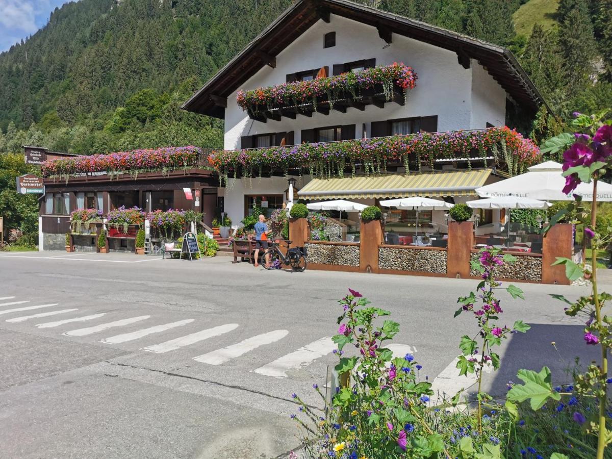 Alpenchalet Dona Partenen Luaran gambar